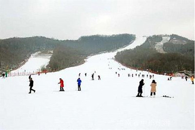 【河南】堯山大峽谷滑雪、福泉溫泉二日游